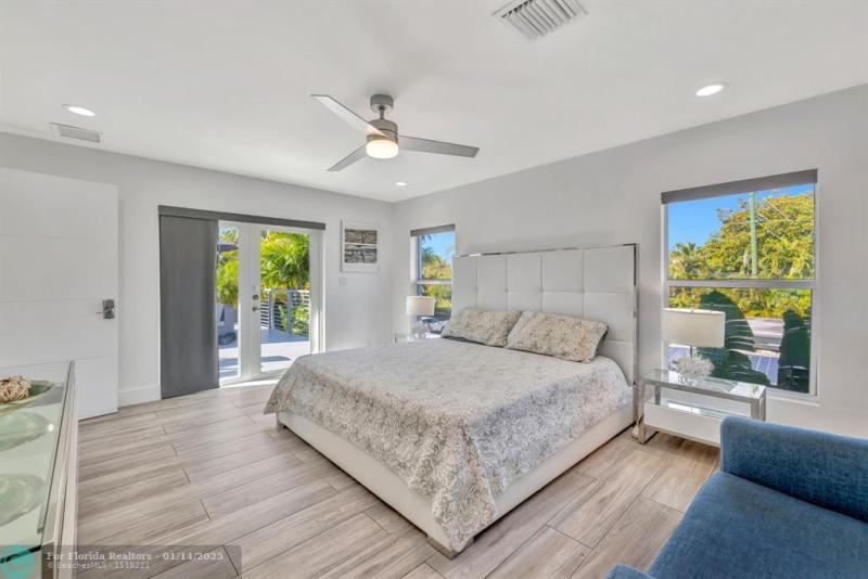 Single Family Homes Photo 38: 2502 NE 6th Ave  Wilton Manors,  FL 33305