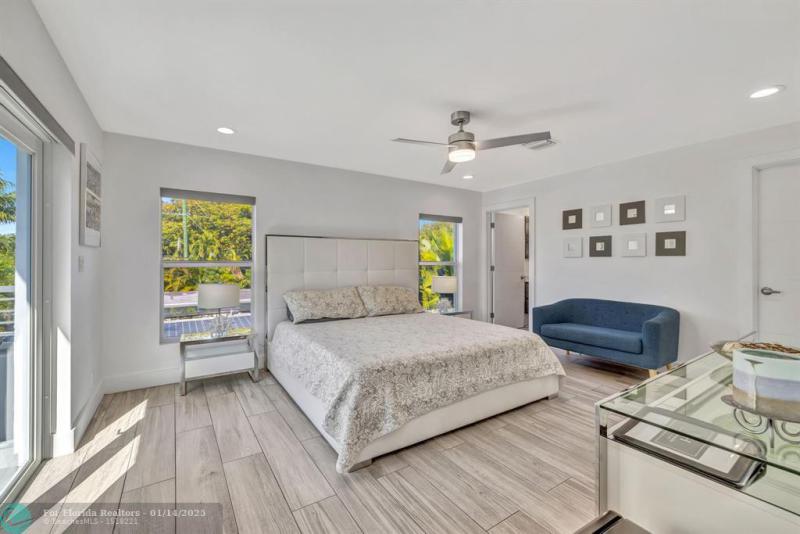  Single Family Homes Photo 39: 2502 NE 6th Ave  Wilton Manors,  FL 33305