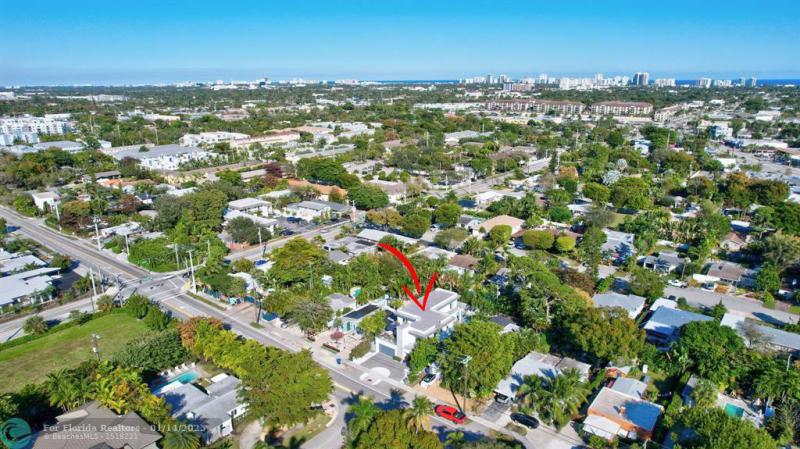  Single Family Homes Photo 55: 2502 NE 6th Ave  Wilton Manors,  FL 33305