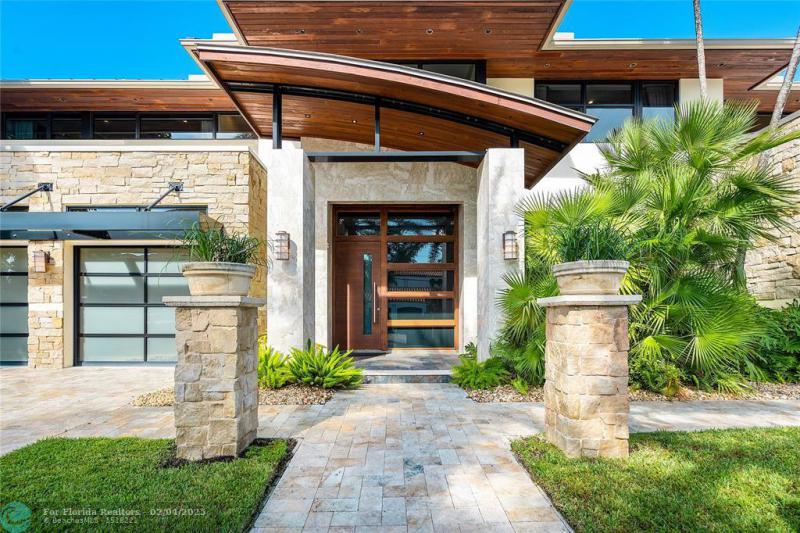  Single Family Homes Photo 12: 615 Royal Plaza Dr  Fort Lauderdale,  FL 33301