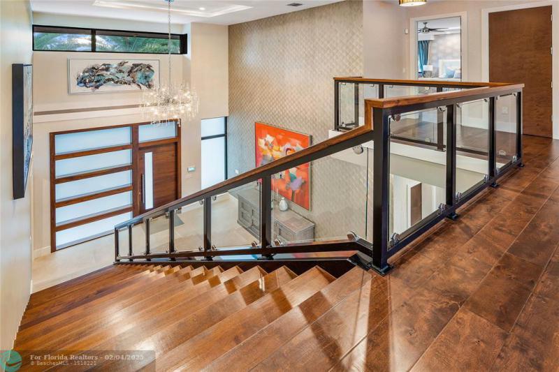  Single Family Homes Photo 21: 615 Royal Plaza Dr  Fort Lauderdale,  FL 33301