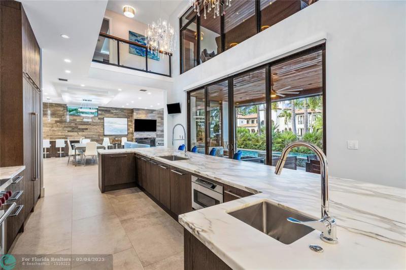  Single Family Homes Photo 30: 615 Royal Plaza Dr  Fort Lauderdale,  FL 33301