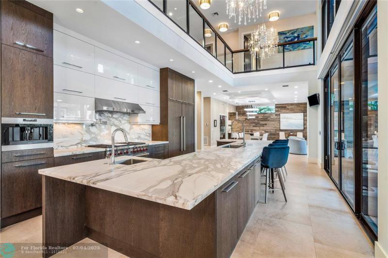  Single Family Homes Photo 31: 615 Royal Plaza Dr  Fort Lauderdale,  FL 33301