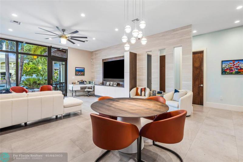  Single Family Homes Photo 33: 615 Royal Plaza Dr  Fort Lauderdale,  FL 33301