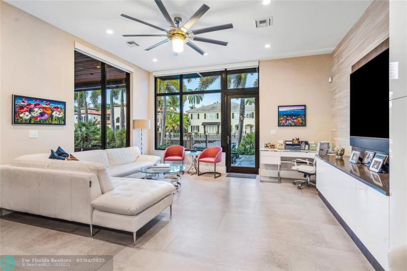  Single Family Homes Photo 34: 615 Royal Plaza Dr  Fort Lauderdale,  FL 33301