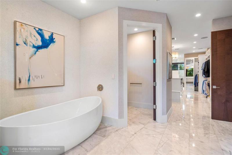  Single Family Homes Photo 45: 615 Royal Plaza Dr  Fort Lauderdale,  FL 33301