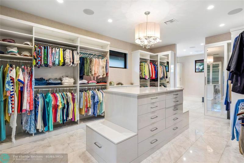  Single Family Homes Photo 46: 615 Royal Plaza Dr  Fort Lauderdale,  FL 33301