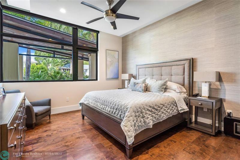  Single Family Homes Photo 63: 615 Royal Plaza Dr  Fort Lauderdale,  FL 33301