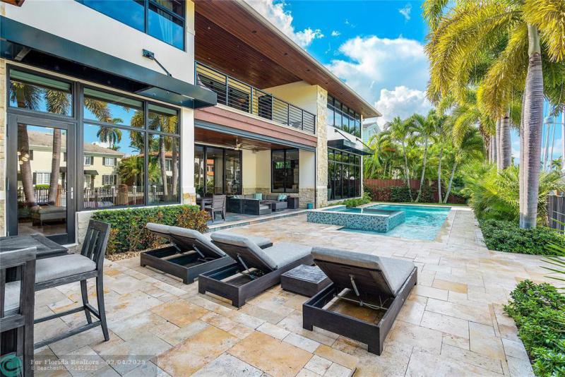  Single Family Homes Photo 69: 615 Royal Plaza Dr  Fort Lauderdale,  FL 33301