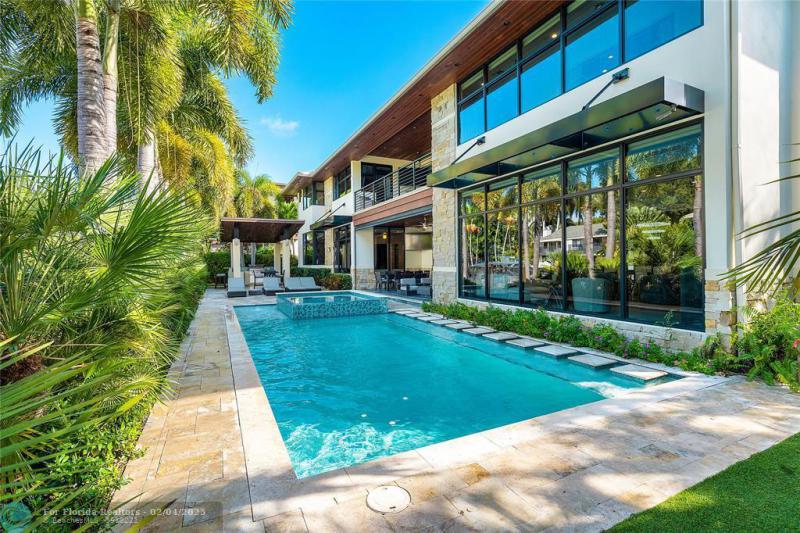  Single Family Homes Photo 73: 615 Royal Plaza Dr  Fort Lauderdale,  FL 33301