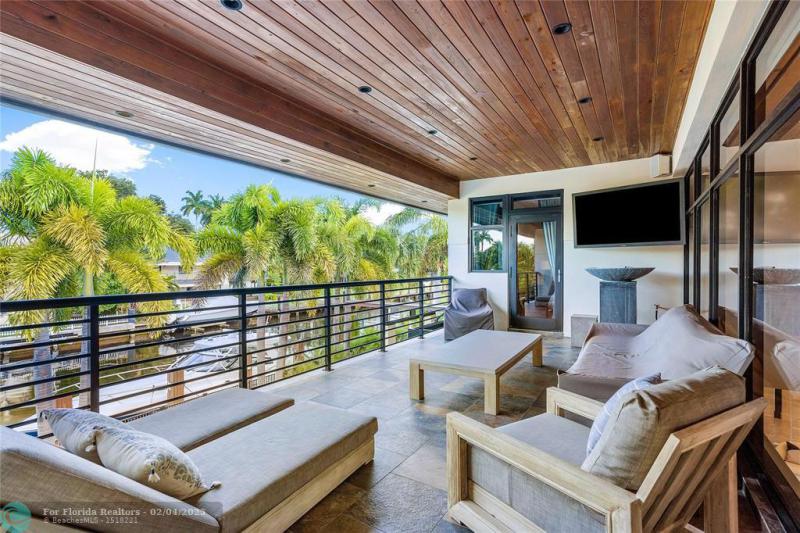  Single Family Homes Photo 76: 615 Royal Plaza Dr  Fort Lauderdale,  FL 33301