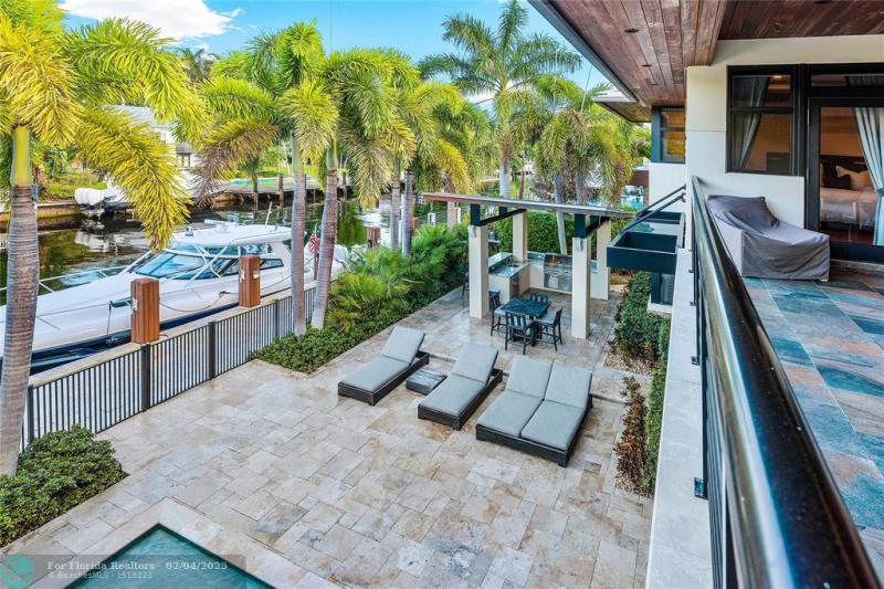  Single Family Homes Photo 77: 615 Royal Plaza Dr  Fort Lauderdale,  FL 33301