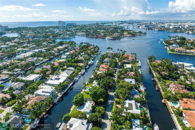  Single Family Homes Photo 94: 615 Royal Plaza Dr  Fort Lauderdale,  FL 33301