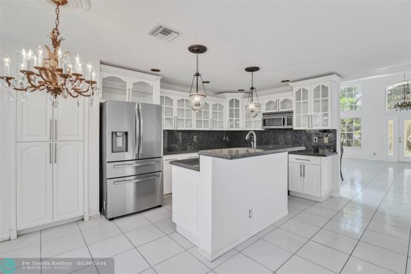  Single Family Homes Photo 16: 6861 NW 27th St  Margate,  FL 33063