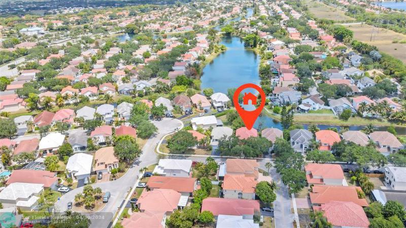  Single Family Homes Photo 2: 6861 NW 27th St  Margate,  FL 33063