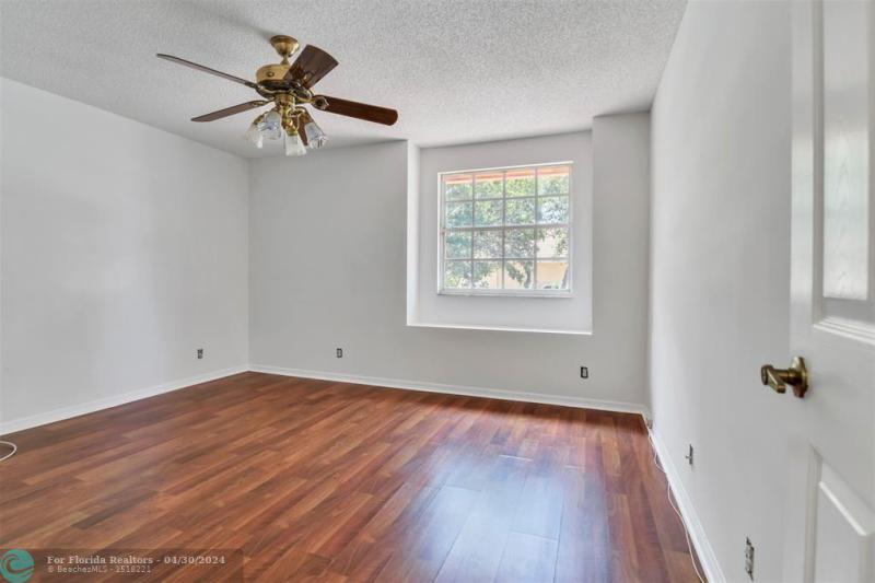  Single Family Homes Photo 27: 6861 NW 27th St  Margate,  FL 33063