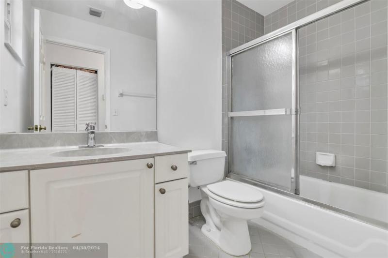  Single Family Homes Photo 28: 6861 NW 27th St  Margate,  FL 33063