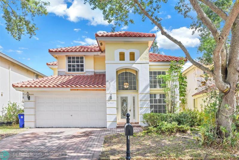  Single Family Homes Photo 3: 6861 NW 27th St  Margate,  FL 33063