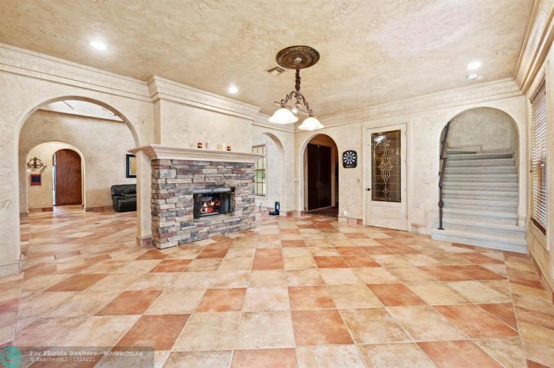  Single Family Homes Photo 11: 2601 NE 50th St  Lighthouse Point,  FL 33064
