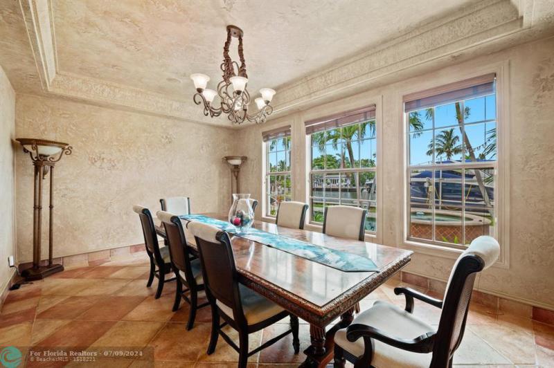  Single Family Homes Photo 12: 2601 NE 50th St  Lighthouse Point,  FL 33064