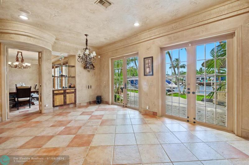  Single Family Homes Photo 17: 2601 NE 50th St  Lighthouse Point,  FL 33064