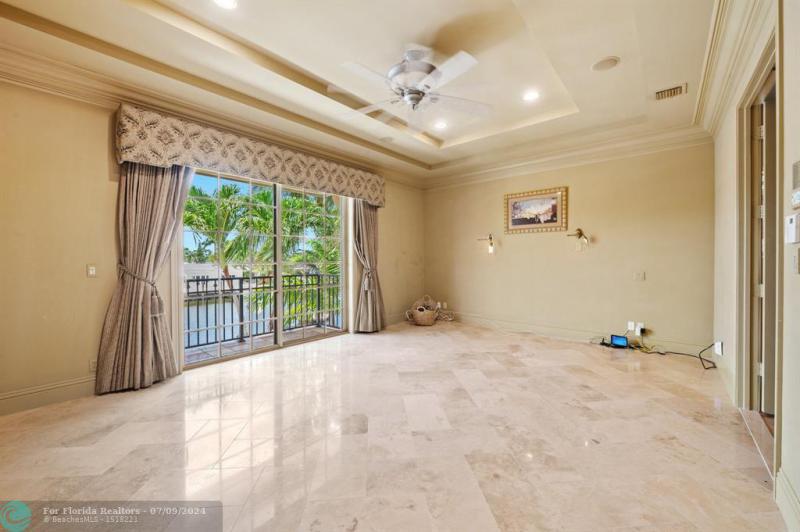 Single Family Homes Photo 22: 2601 NE 50th St  Lighthouse Point,  FL 33064