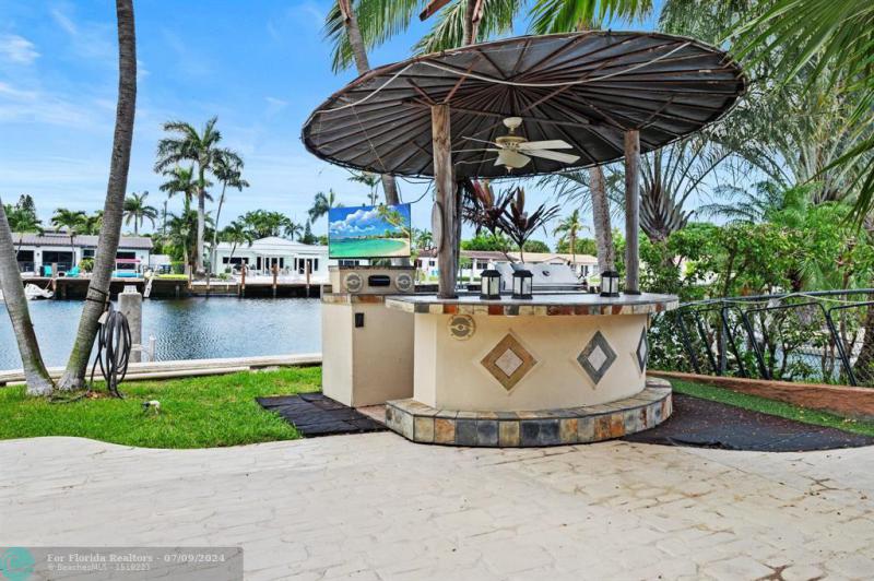  Single Family Homes Photo 32: 2601 NE 50th St  Lighthouse Point,  FL 33064