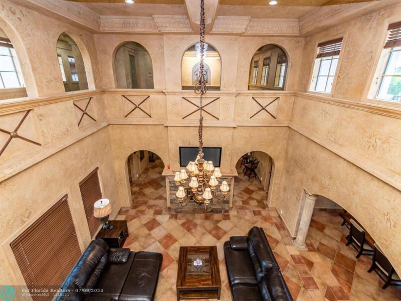  Single Family Homes Photo 9: 2601 NE 50th St  Lighthouse Point,  FL 33064