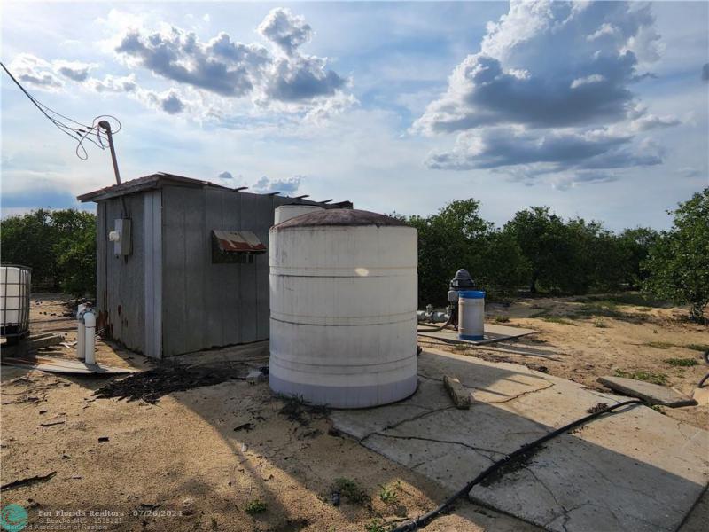  Commercial & Industrial Land Images 