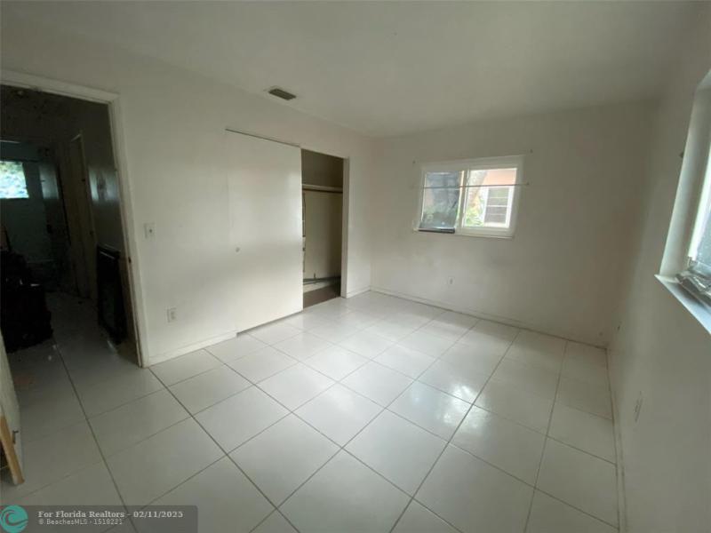 Duplex, Triplex and Fourplex Images