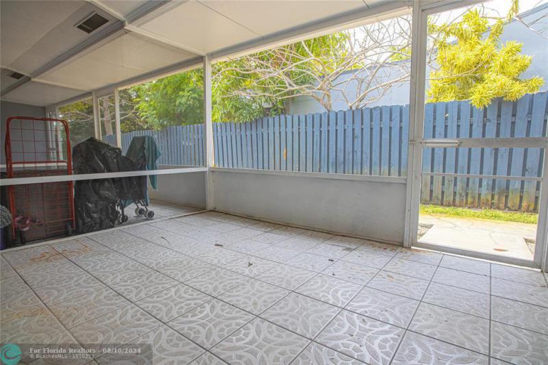 Duplex, Triplex and Fourplex Images