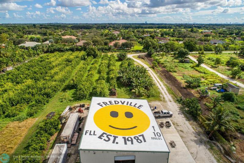  Commercial & Industrial Land Images 