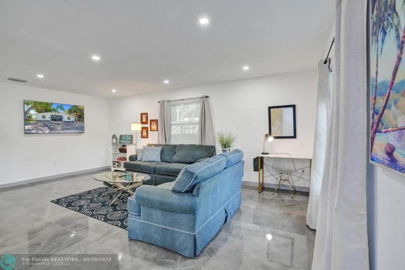 Duplex, Triplex and Fourplex Images