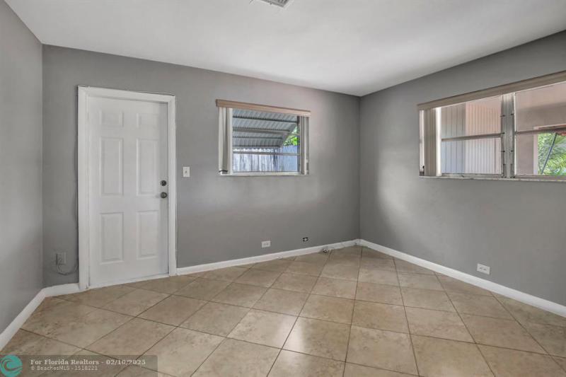 Duplex, Triplex and Fourplex Images