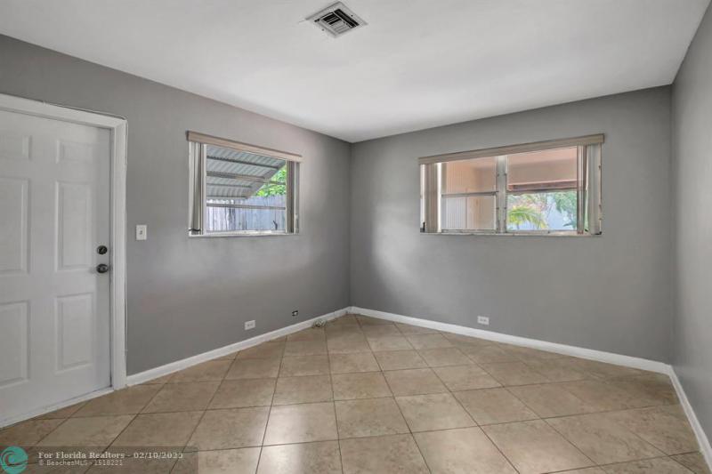 Duplex, Triplex and Fourplex Images