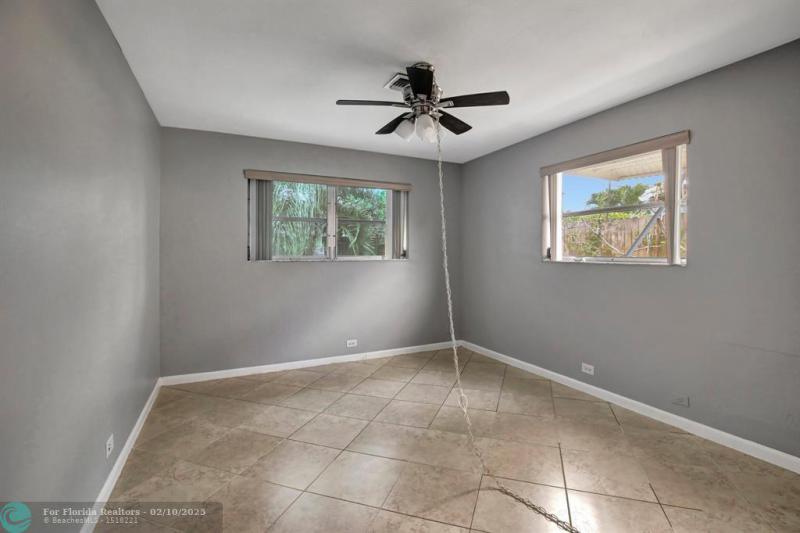 Duplex, Triplex and Fourplex Images