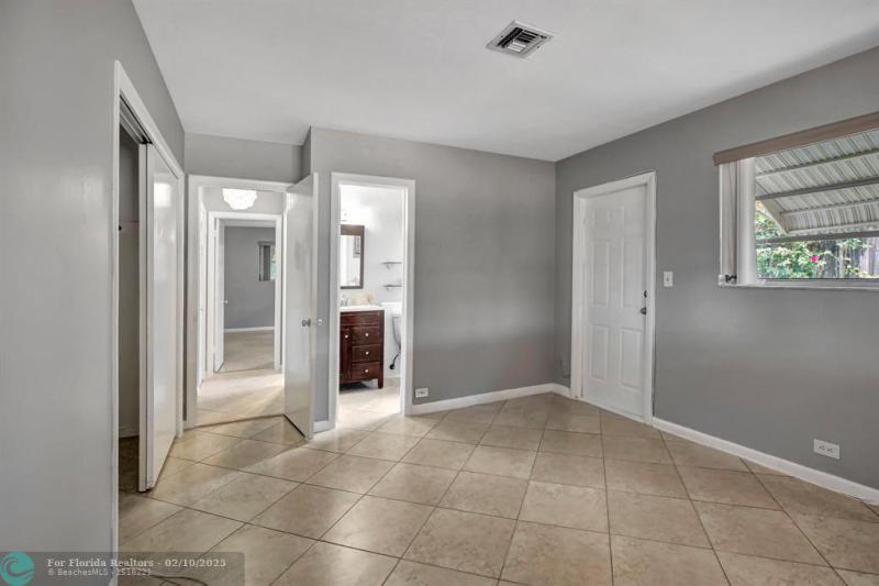 Duplex, Triplex and Fourplex Images