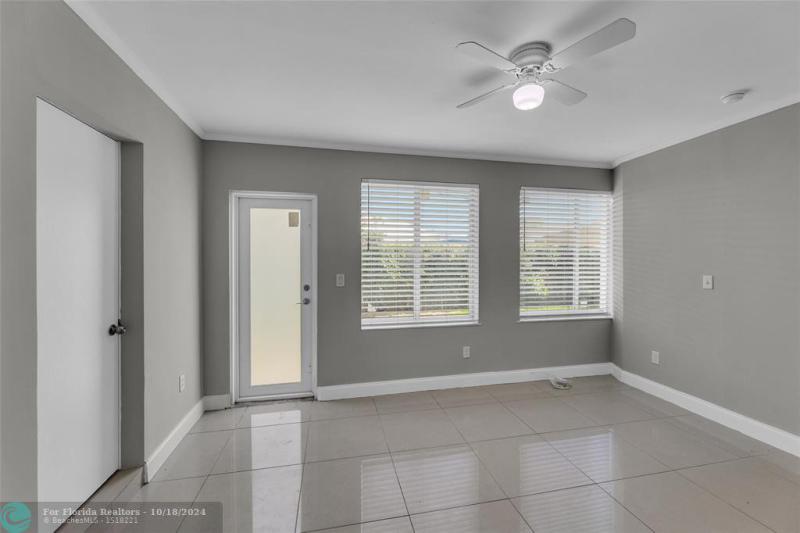 Duplex, Triplex and Fourplex Images