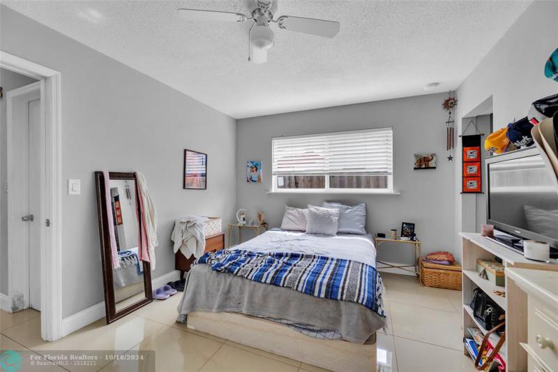 Duplex, Triplex and Fourplex Images