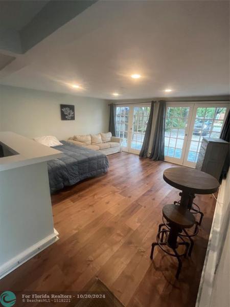 Duplex, Triplex and Fourplex Images