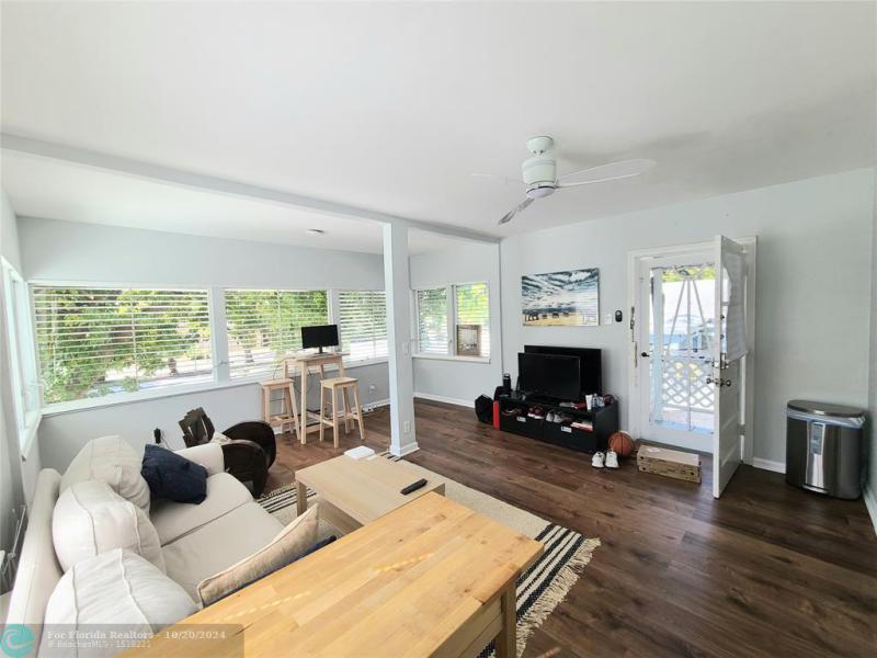 Duplex, Triplex and Fourplex Images