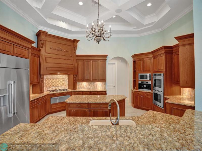  Single Family Homes Photo 12: 15093 SW 16th St  Davie,  FL 33326