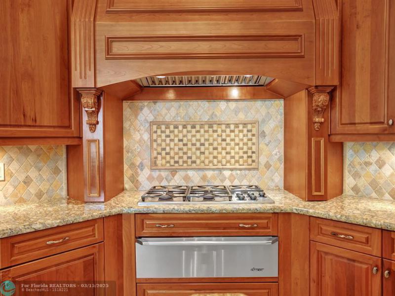  Single Family Homes Photo 13: 15093 SW 16th St  Davie,  FL 33326