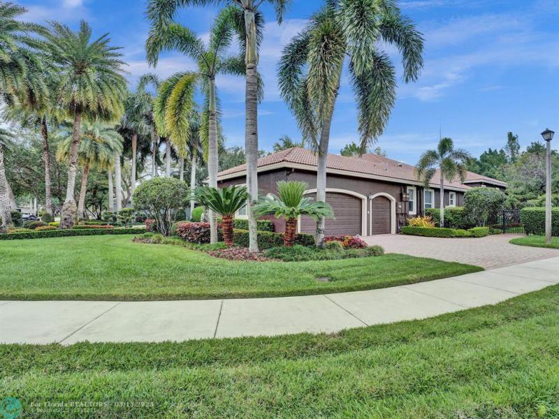  Single Family Homes Photo 5: 15093 SW 16th St  Davie,  FL 33326