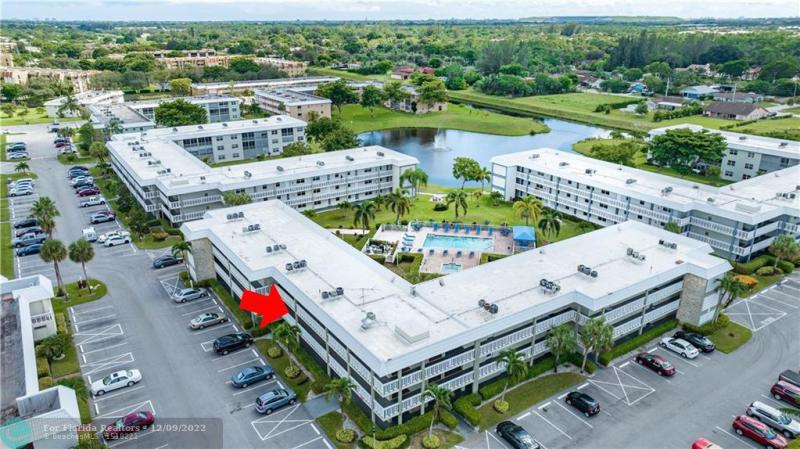 Condo & Townhome Photos
