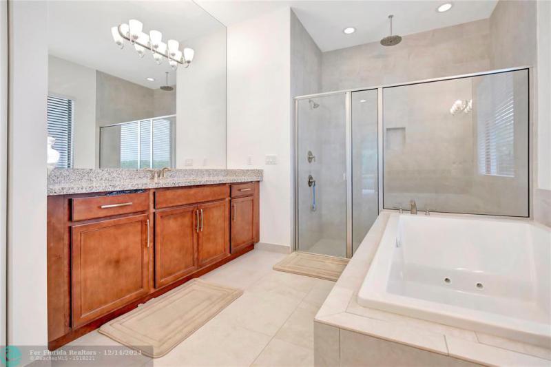  Single Family Homes Photo 31: 11348 SW 12th St  Pembroke Pines,  FL 33025