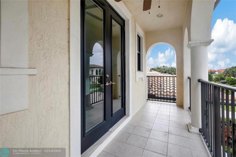  Single Family Homes Photo 44: 11348 SW 12th St  Pembroke Pines,  FL 33025