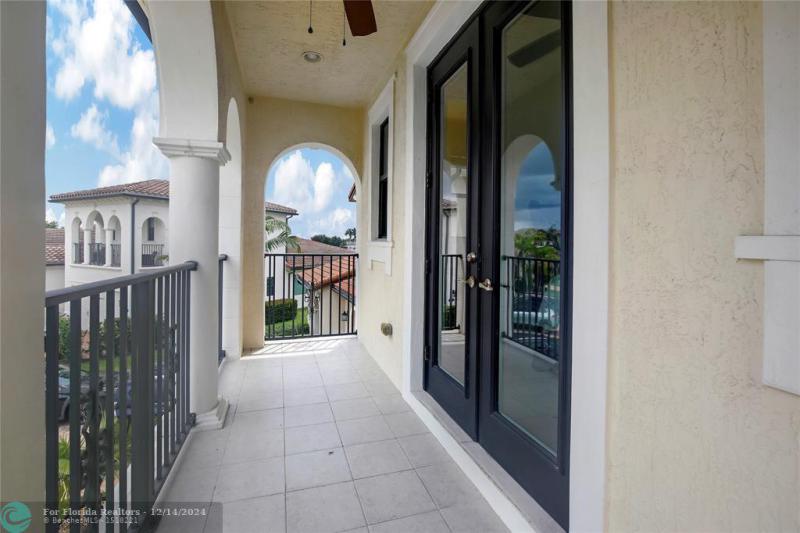  Single Family Homes Photo 45: 11348 SW 12th St  Pembroke Pines,  FL 33025