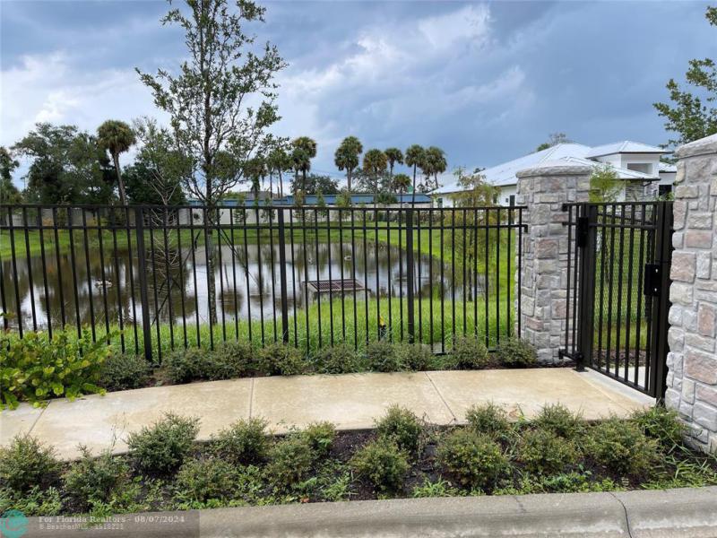 Duplex, Triplex and Fourplex Images