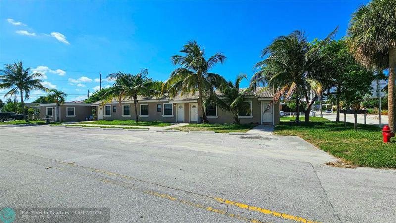 Duplex, Triplex and Fourplex Images